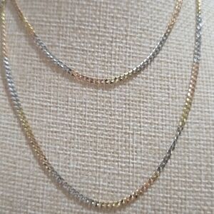 Elegant Tri-Color Chain Necklace